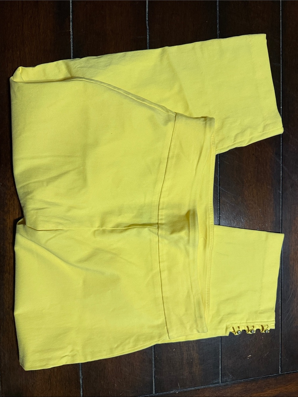 Attyre Bright Yellow Capris